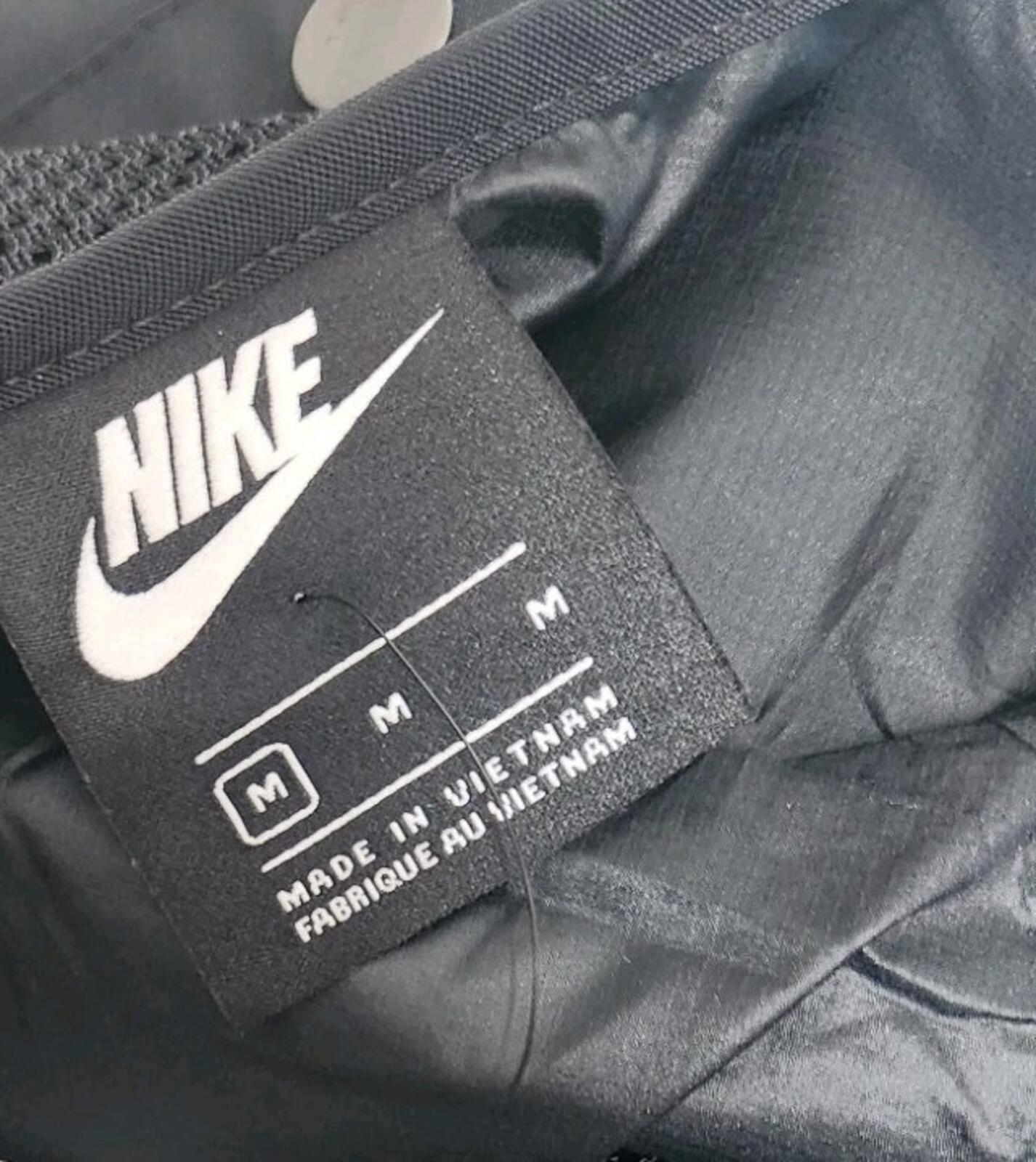 Nike City Made Pack Utility Gilet Weste Schwarz Herren Größe M Medium Neu Reflektierend