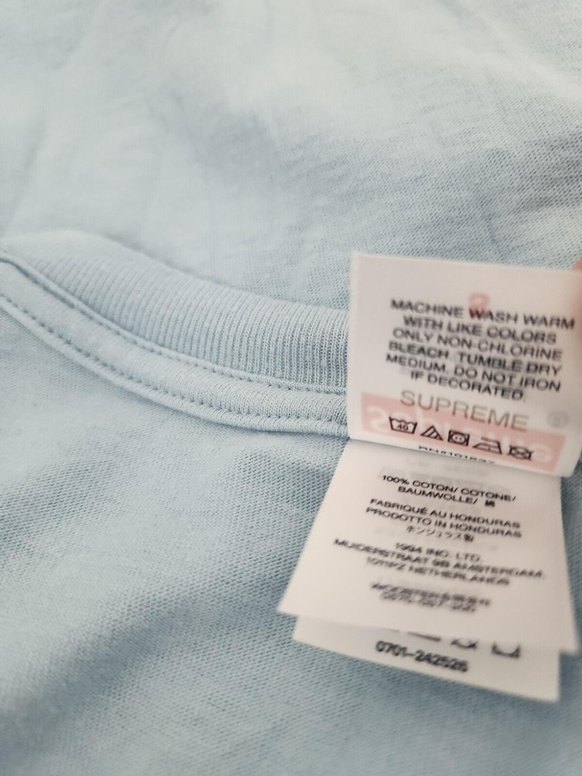 Camiseta SS25 Supreme Bear Powder Blue Talla S Pequeña