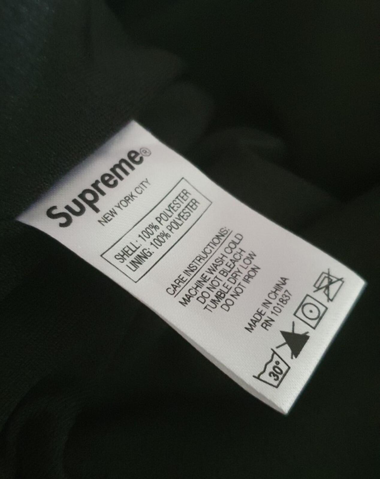 SS19 Supreme Barbed Wire Athletic red short size M Medium shorts