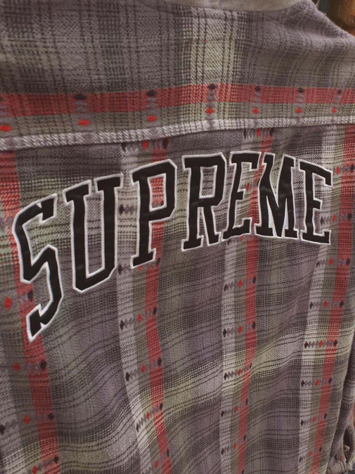 FW18 Supreme Kapuzenhemd aus Jacquard-Flanell, Größe XL