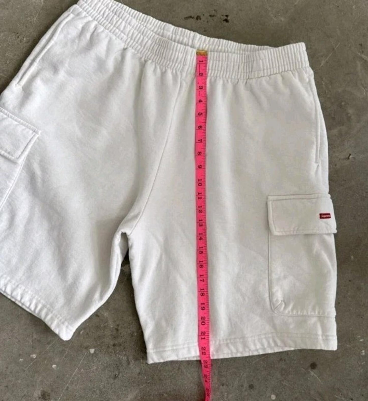SS23 Supreme Small Box Baggy Cargo Shorts talla XL pantalón corto de chándal blanco
