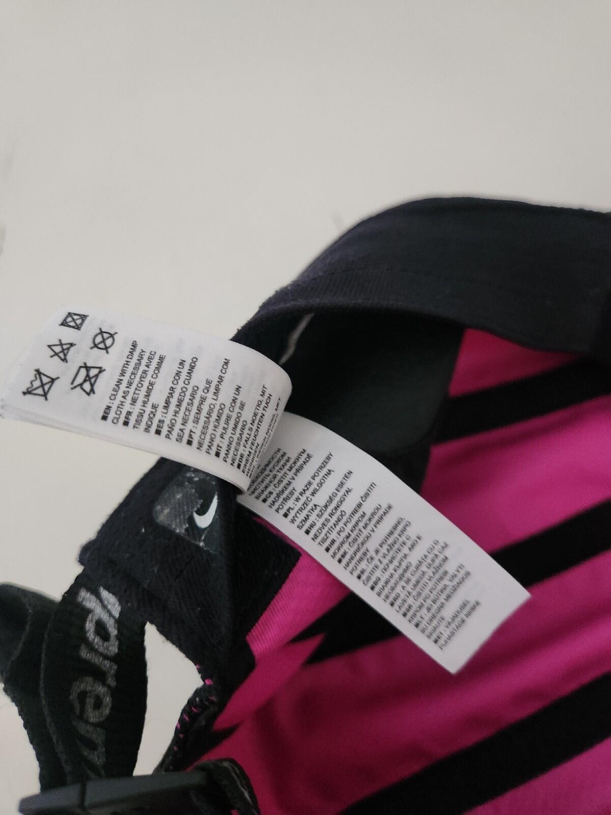FW17 Supreme x Nike Trail Running Hat Black Pink Cap Reflective