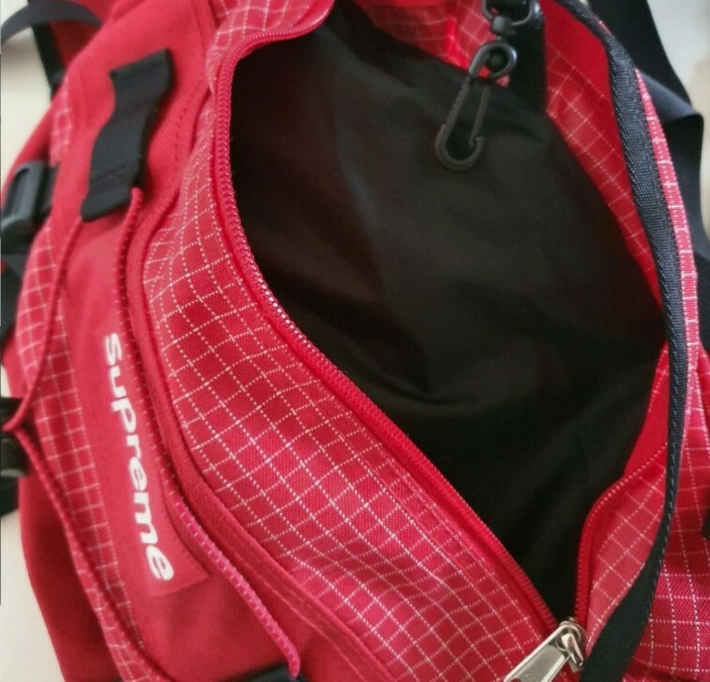 FW09 Supreme mountain bag duffle waist shoulder messenger belt vintage 2009 red