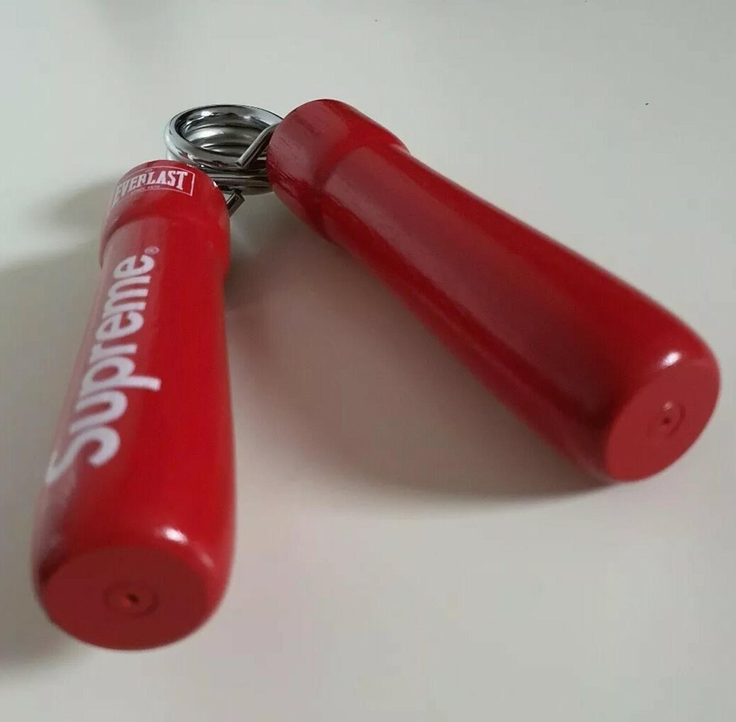 FW14 Supreme x Everlast red hand grip Very Rare Vintage 2014 Accessory
