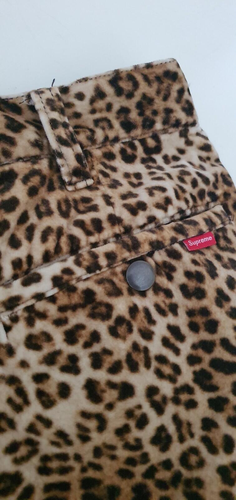 SS19 Supreme Velvet Leopard work short size 34 shorts