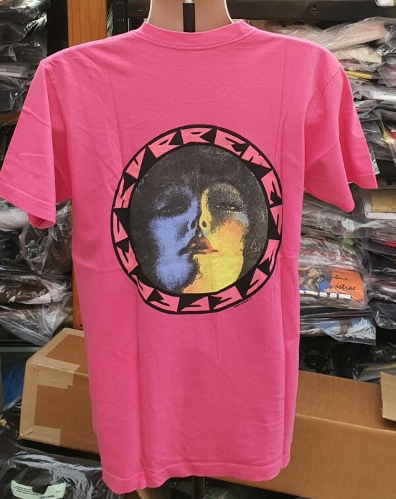 SS13 Supreme Audrey Tee Magenta Size M